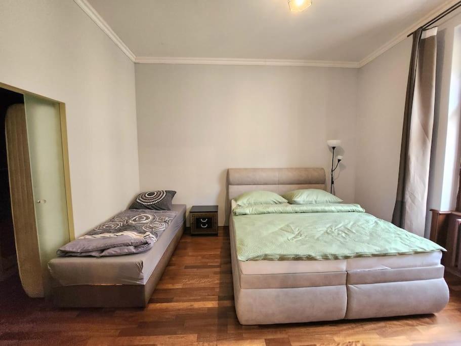 Spacious Apartment 6Min From The Dancing House Praga Exterior foto